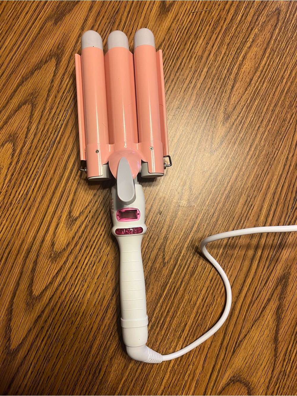 Triple Barrel Hair Waver